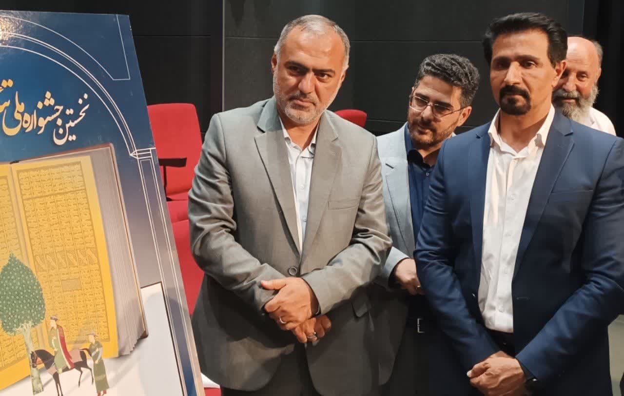 اجرای پروژه ۷۰۰کیلومتر لوله گذاری آب دریای عمان تا اصفهان در دولت سیزدهم